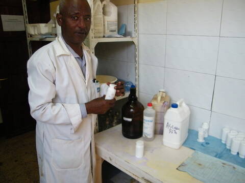 sanitizer.jpg sanitizer.jpg