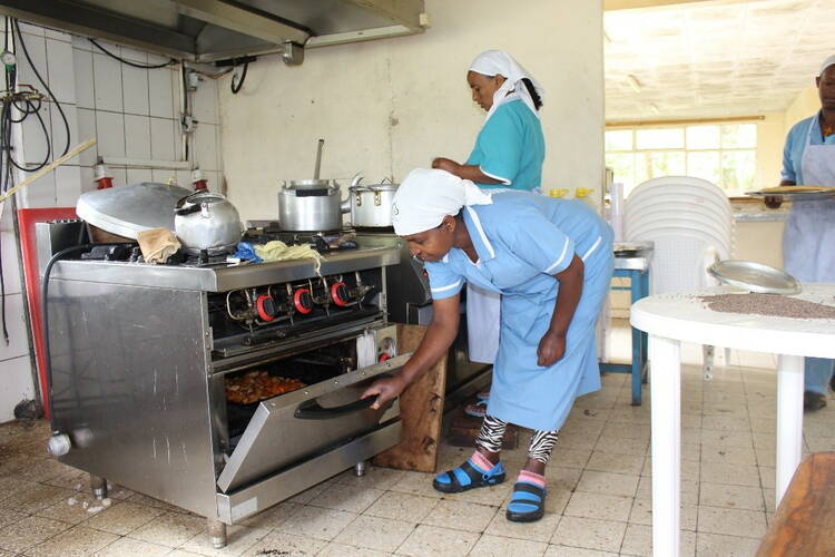 desta_mender.jpg desta_mender.jpg